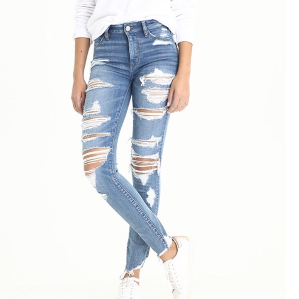 American Eagle outfitters ripped jeans